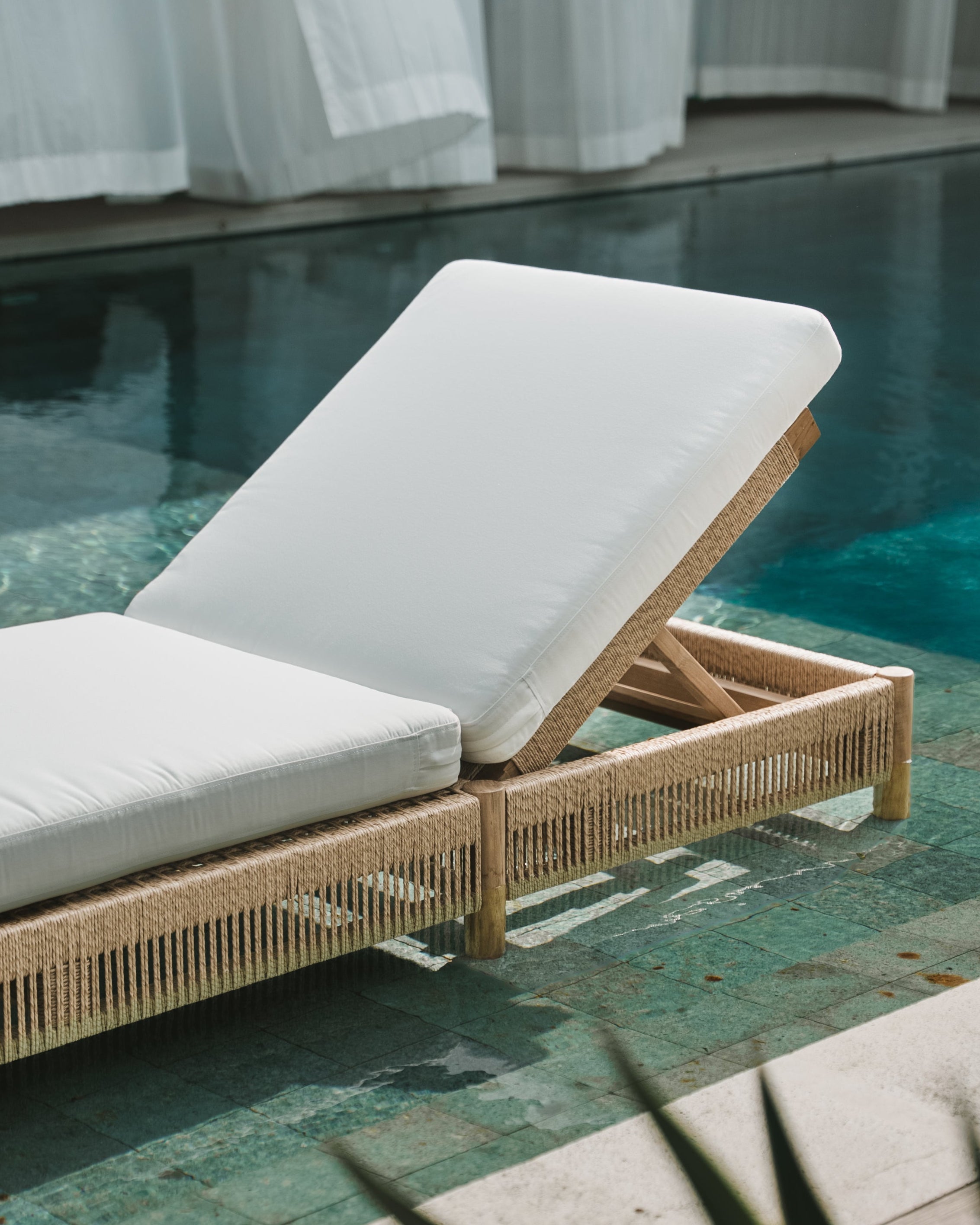 Teak & Viro Cord Sun Lounge