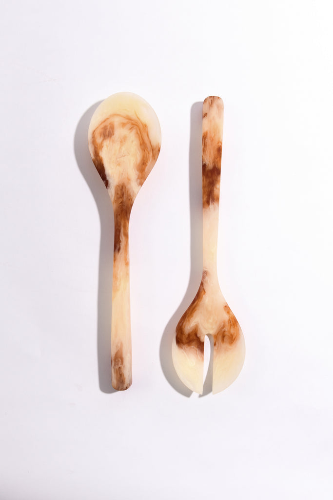 RESIN SALAD SERVERS | CARAMEL CREAM