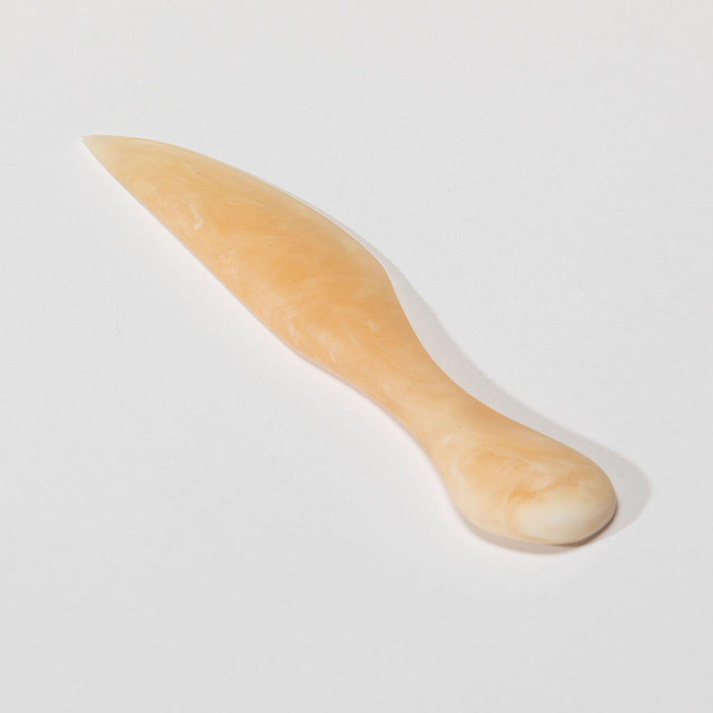RESIN CHEESE KNIFE | CORAL