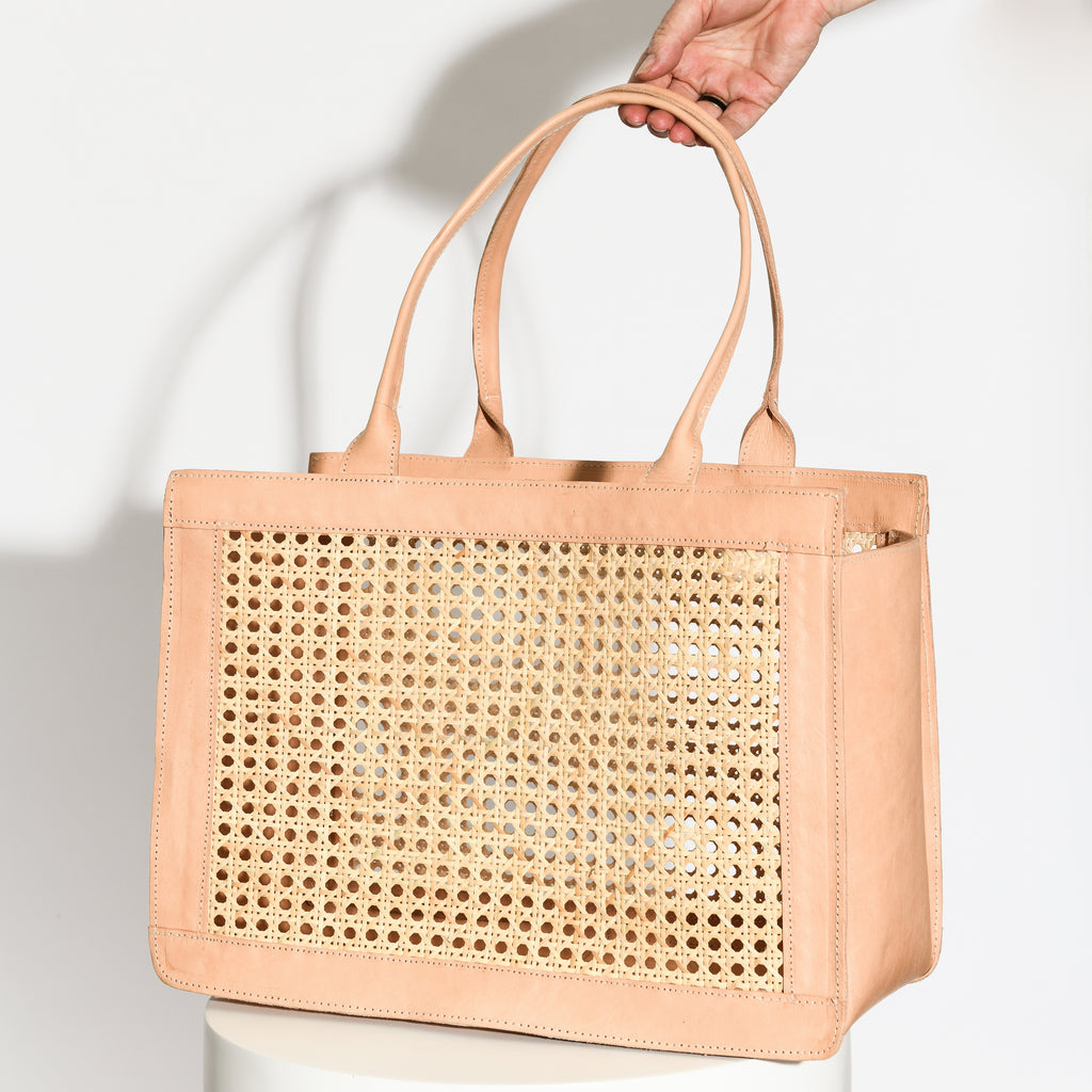 WOVEN RATTAN + LEATHER SHOULDER BAG | NATURAL