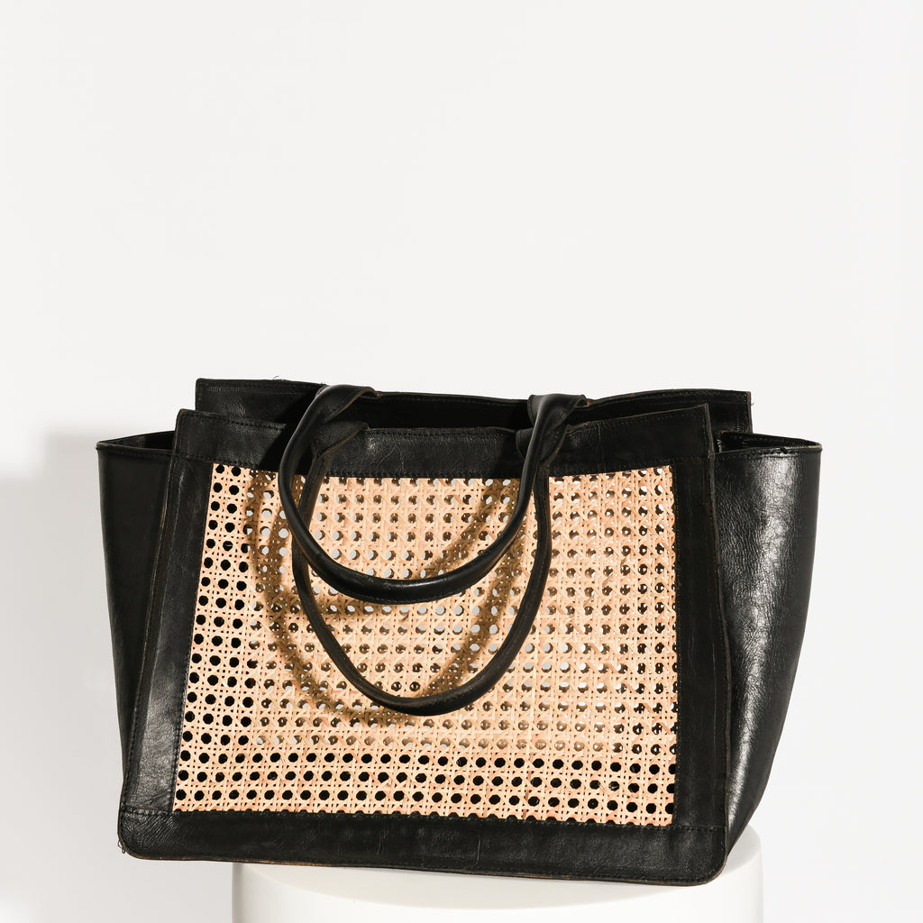 WOVEN RATTAN + LEATHER SHOULDER BAG | BLACK