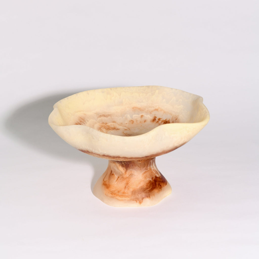 RESIN FLOWER BOWL WITH STAND | CARAMEL CREAM