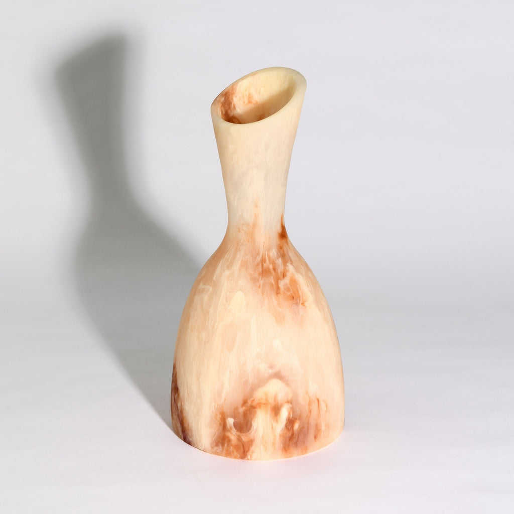 RESIN CARAFE/VASE | CARAMEL CREAM